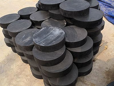 洪泽区板式橡胶支座由若干层橡胶片与薄钢板经加压硫化